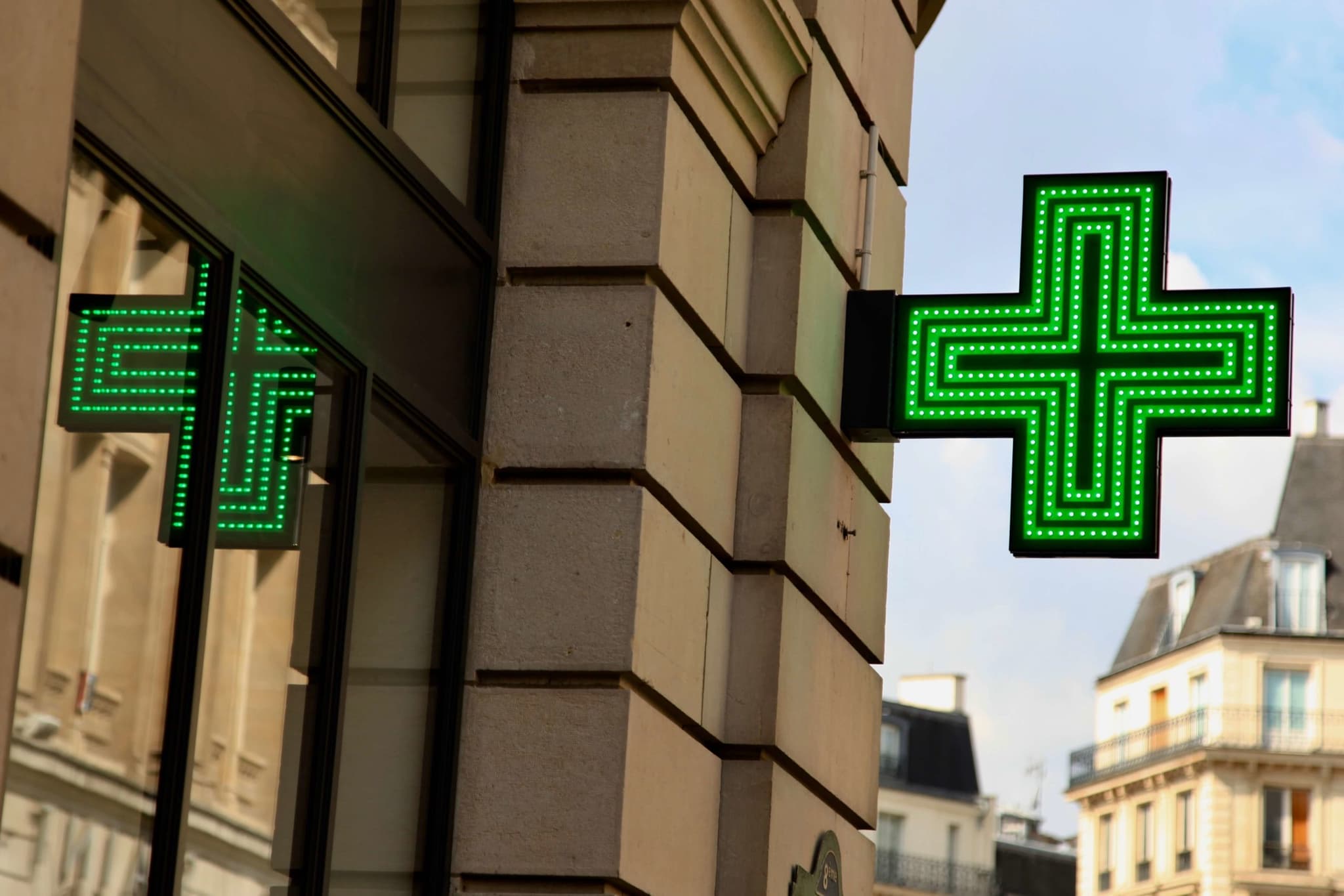 Cruz de LED para farmácia