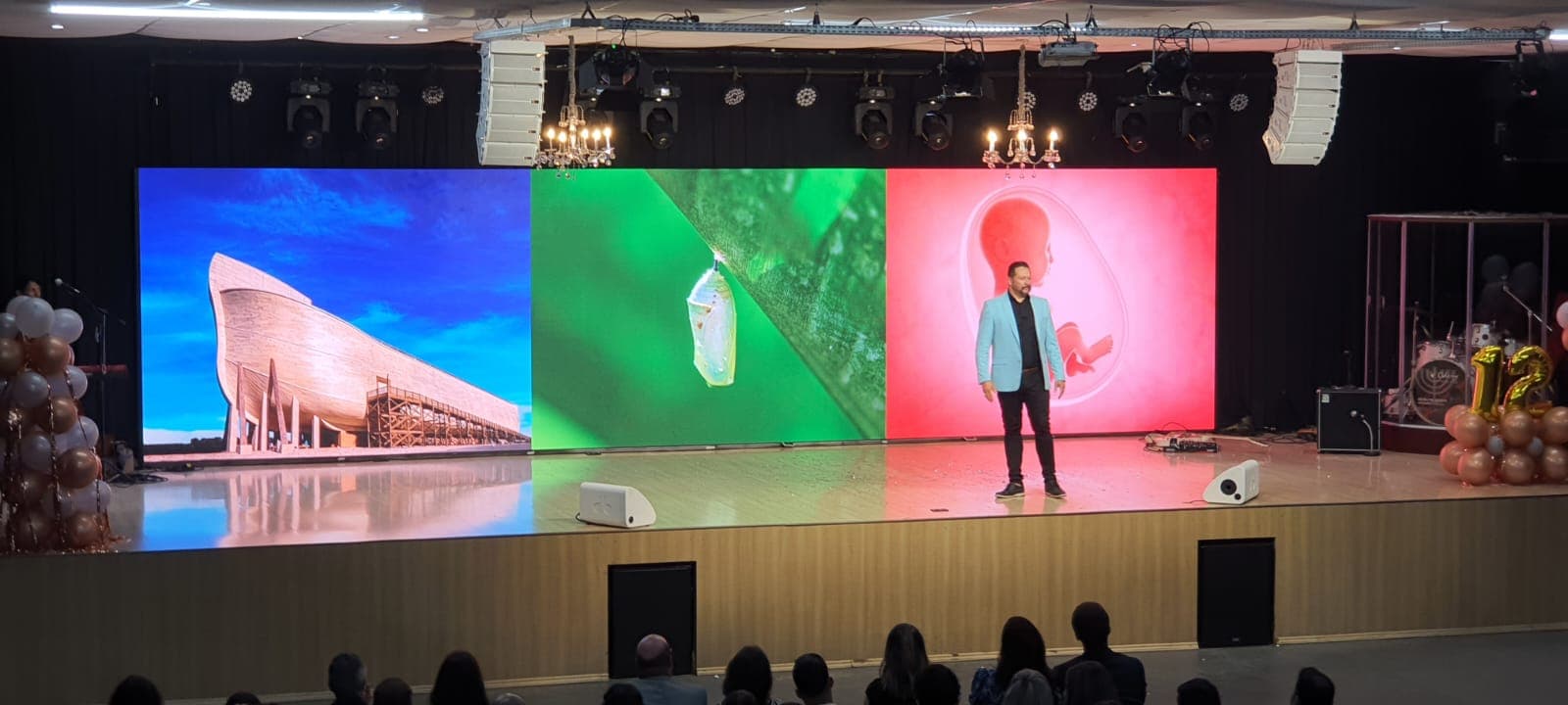 Painel LED indoor para igreja